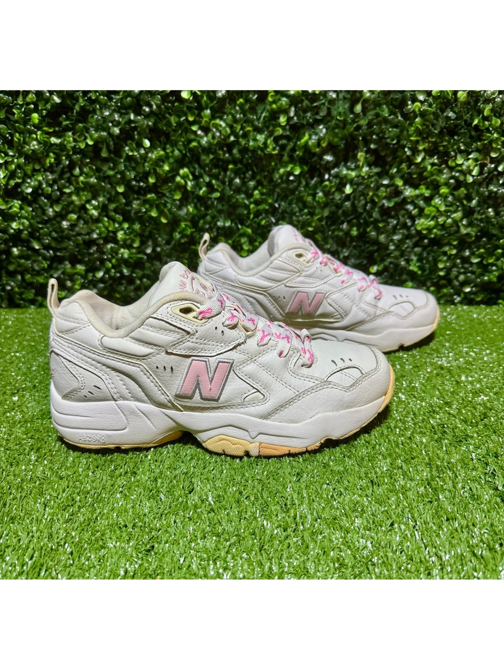 New Balance 608 Breast Cancer Awareness Pink Ribbon Women’s 8 WX608SR